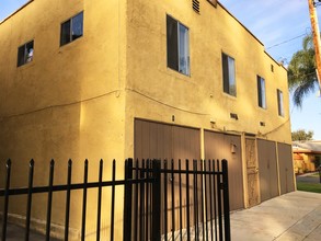 5101 Lindsey Ave & 9148 Verner St in Pico Rivera, CA - Building Photo - Building Photo