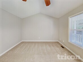 149 Cambridge Elm Dr in Clayton, NC - Foto de edificio - Building Photo