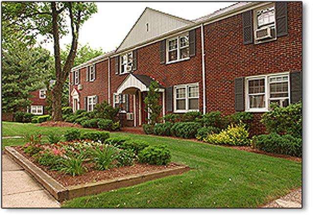 Rumsey Park in Caldwell, NJ - Building Photo - Building Photo