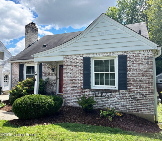 4016 Hillsboro Rd in Louisville, KY - Building Photo - Building Photo