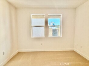 108 Tiffin in Irvine, CA - Building Photo - Building Photo