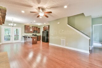 11 Berg Strasse in Helen, GA - Building Photo - Building Photo