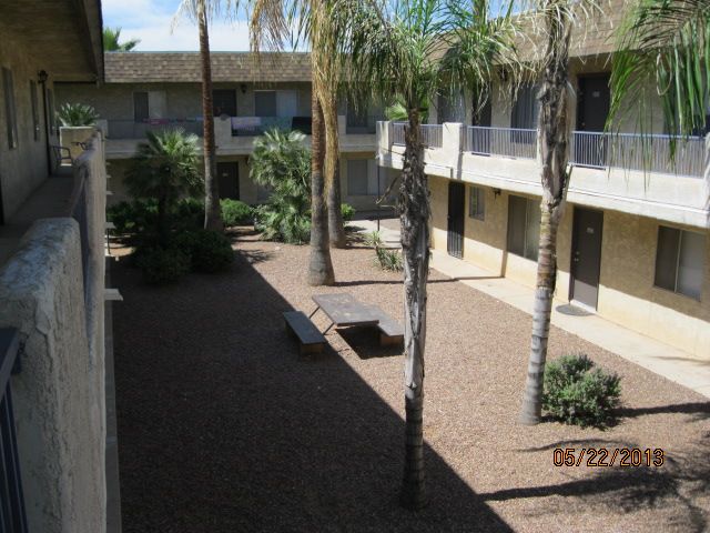 Coronado Vista in Tucson, AZ - Building Photo