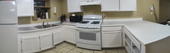 8616 14th Ave S, Unit 4 in Seattle, WA - Building Photo - Building Photo