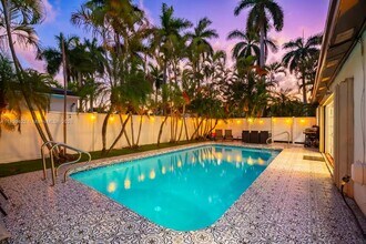 1244 Garfield St in Hollywood, FL - Building Photo - Building Photo