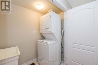 7 Miami Grove in Brampton, ON - Building Photo - Building Photo