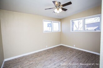 2107 48th St in Lubbock, TX - Foto de edificio - Building Photo