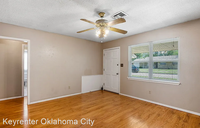 128 Mt Vernon Dr photo'