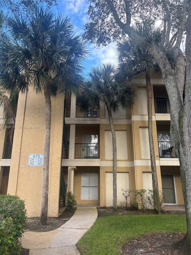 property at 875 Riverside Dr