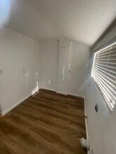 12512 Broadway Ave in Whittier, CA - Foto de edificio - Building Photo