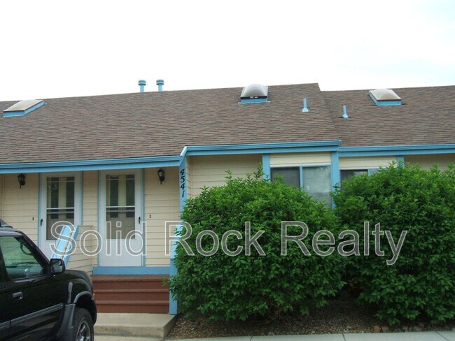 property at 4541 Lamplighter Cir