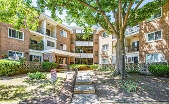 124 Biruta St, Unit A5 in New Britain, CT - Building Photo