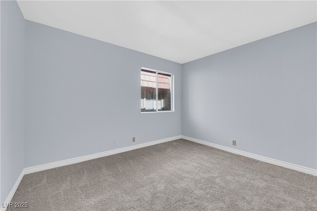 property at 5242 River Glen Dr