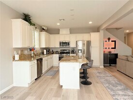 5121 Fiery Sky Ridge St in Las Vegas, NV - Building Photo