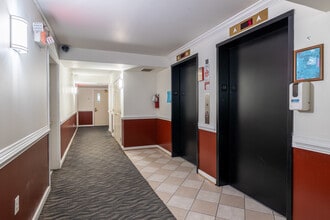 Totten Tower L.P. in Washington, DC - Foto de edificio - Interior Photo