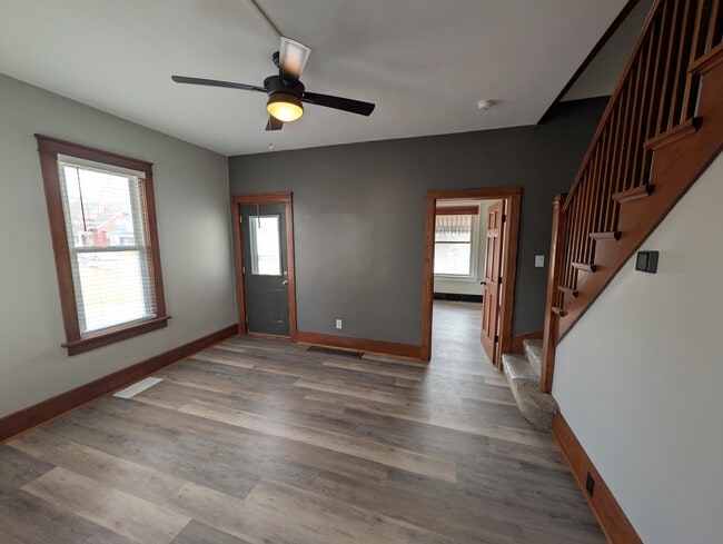 1865 Grace St in Dubuque, IA - Building Photo - Building Photo