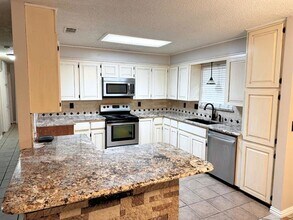 200 Cedar Ln in Tolar, TX - Building Photo - Building Photo