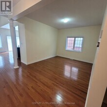 11 Jazzberry Rd in Brampton, ON - Building Photo - Building Photo