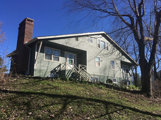 211 Saddle Hills Rd in Blowing Rock, NC - Building Photo - Other