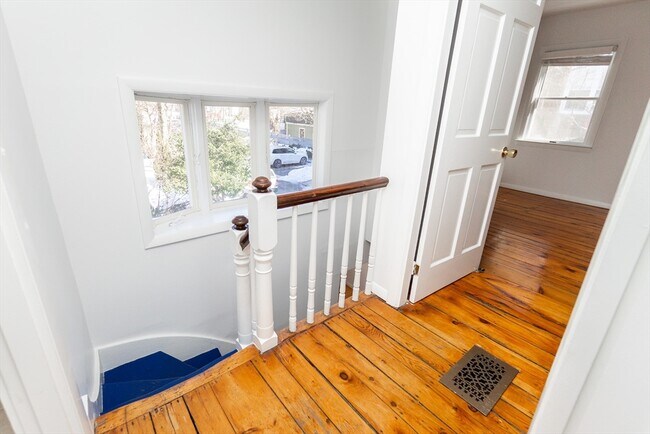 4 Cogswell Pl in Cambridge, MA - Building Photo - Building Photo