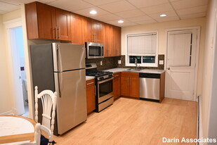 115 Thurston St, Unit 1 Apartamentos