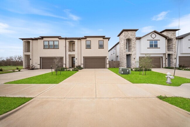 1942 Olivos St in Missouri City, TX - Building Photo - Building Photo