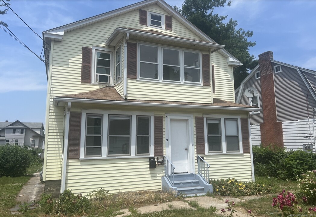 24-26-26 Judson Ave in East Hartford, CT - Building Photo