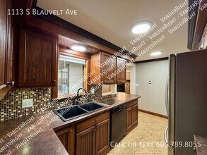 1113 S Blauvelt Ave in Sioux Falls, SD - Building Photo - Building Photo