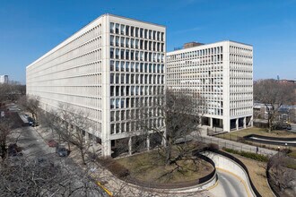 University Park in Chicago, IL - Building Photo - Building Photo