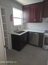 537 W 17th St in Jacksonville, FL - Building Photo - Building Photo