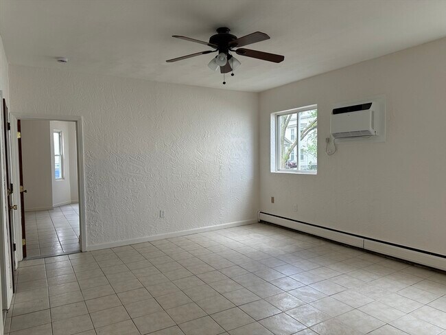 159 Princeton St in Boston, MA - Building Photo - Building Photo