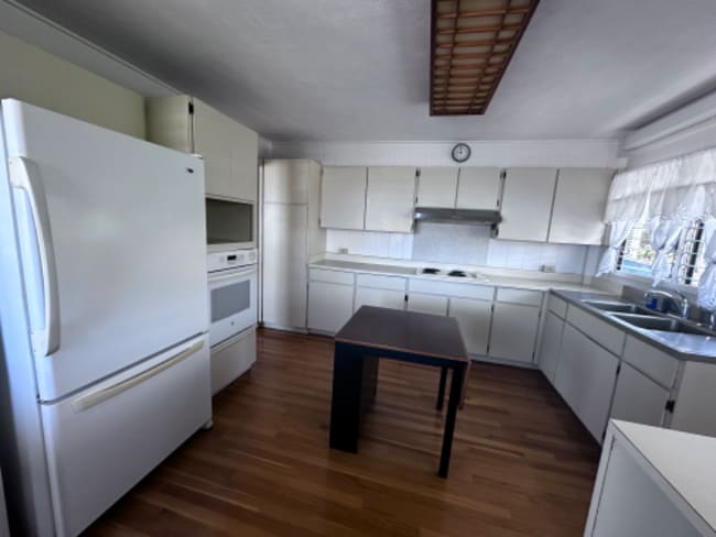 954 Alewa Dr in Honolulu, HI - Foto de edificio - Building Photo