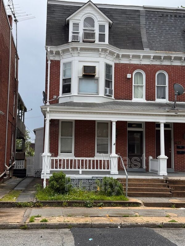 property at 710 Pennsylvania Ave
