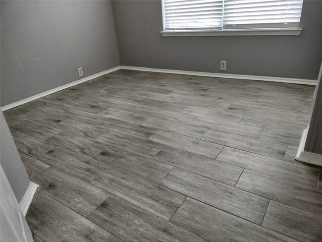 property at 14930 Sugarhollow Dr