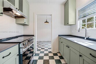 3826 Oak Ave in Miami, FL - Building Photo - Building Photo