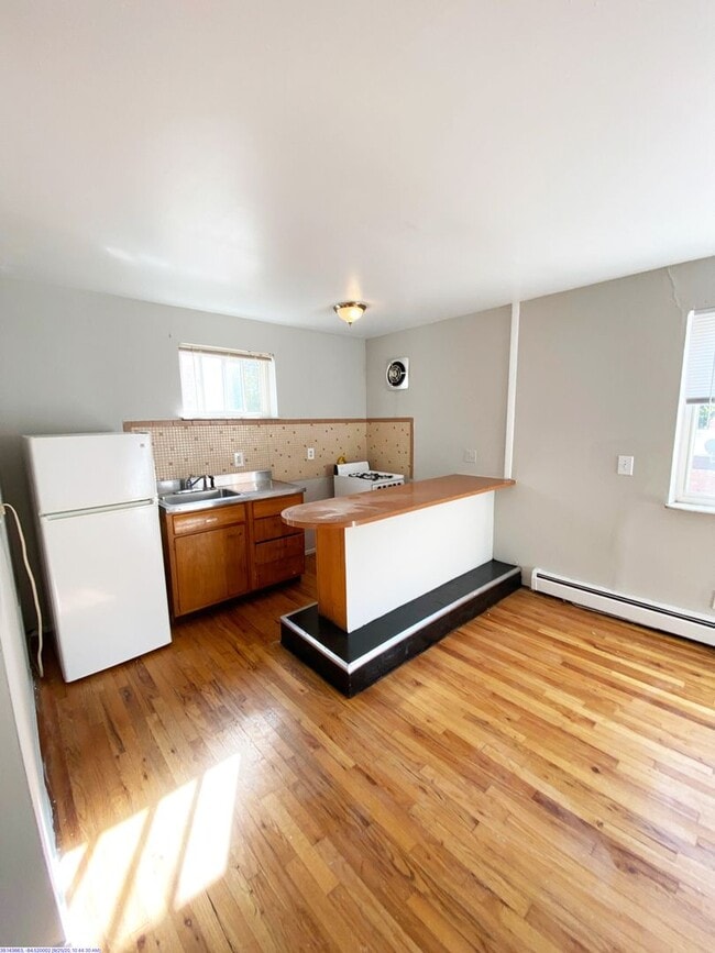 property at 507 Lowell Ave