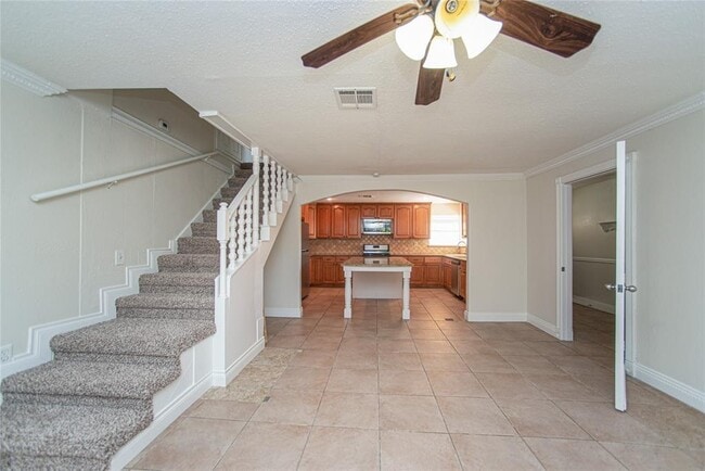 6905 Palestine St in Houston, TX - Foto de edificio - Building Photo