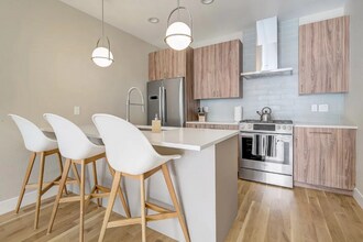 786 Bellaire St in Denver, CO - Building Photo - Building Photo