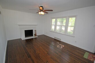 9721 Greenwood Terrace in St. Louis, MO - Building Photo - Building Photo