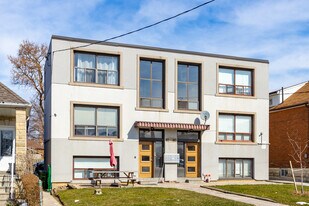 80-82 Ypres Rd in Toronto, ON - Building Photo