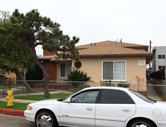 12701 Cranbrook Ave in Hawthorne, CA - Building Photo - Building Photo