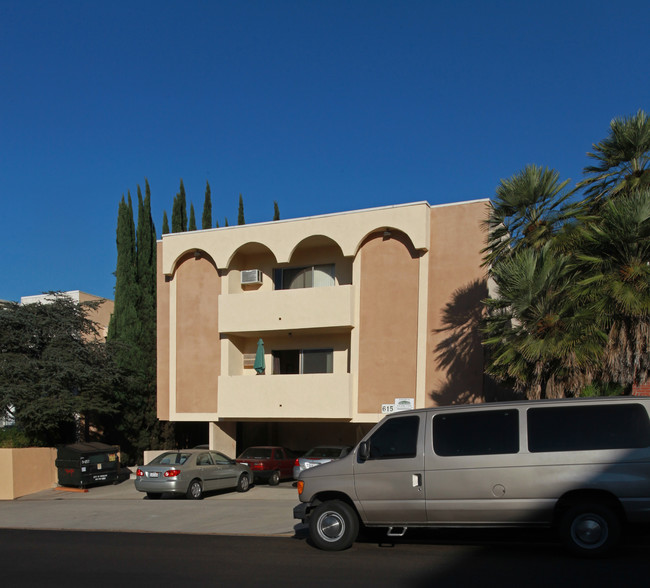 615 E Orange Grove Ave in Burbank, CA - Building Photo - Building Photo