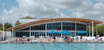 Sun Outdoors Sarasota in Sarasota, FL - Building Photo