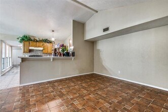 7037 Pineberry Rd in Dallas, TX - Building Photo - Building Photo