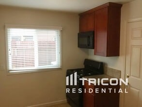 2215 Booth Ave in Marysville, CA - Building Photo - Building Photo