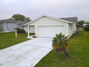 19 Cedarfield Ct in Palm Coast, FL - Building Photo - Building Photo