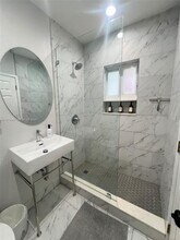 2315 Taylor St in Hollywood, FL - Building Photo - Building Photo