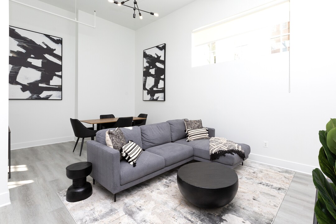 Cathedral St 300 in Baltimore, MD - Building Photo