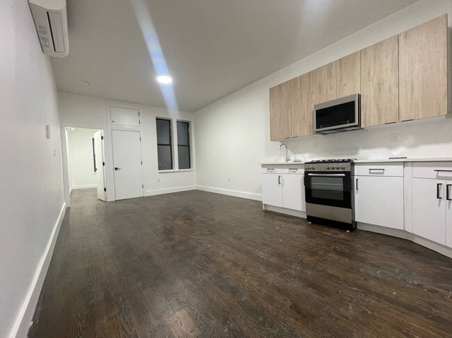 1802 Bay Ridge Ave in Brooklyn, NY - Building Photo - Building Photo