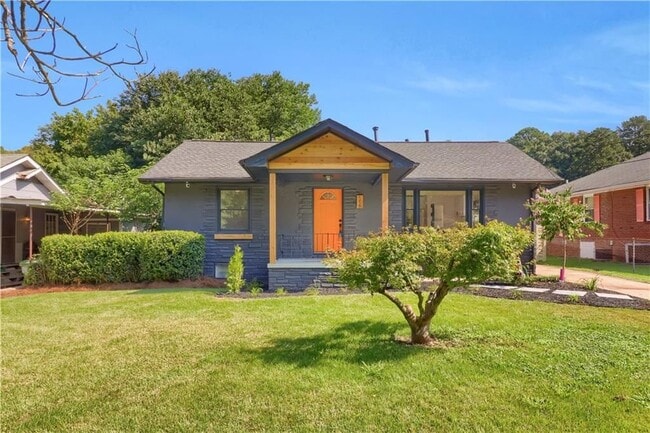 property at 776 Norwood Rd SE